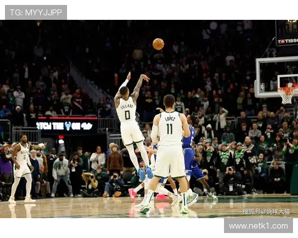 利拉德三分效率提升显著 拉开与杜兰特关键时刻表现差距