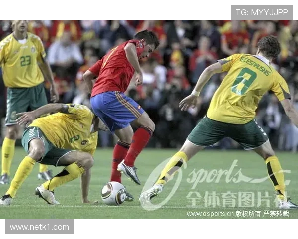 在中场组织下，大卫席尔瓦与伊涅斯塔助攻方式出现偏移趋势