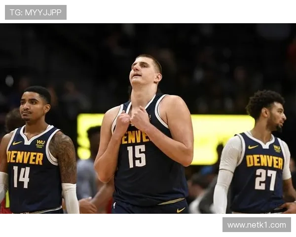 威斯布鲁克以挡拆单打牵制约基奇，重塑突破与组织